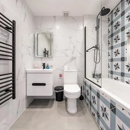 4 West London Brand New Loft Apartment Exterior photo
