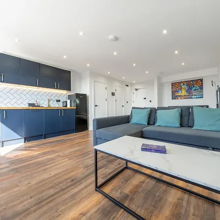 4 West London Brand New Loft Apartment Exterior photo
