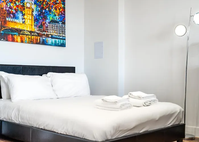 4 West London Brand New Loft